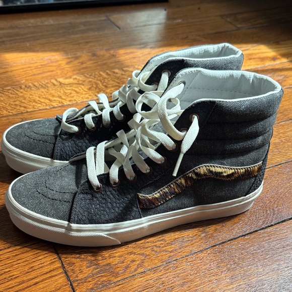 Vans Animal Print (cheetah) High-Top Sneakers - Picture 3 of 4